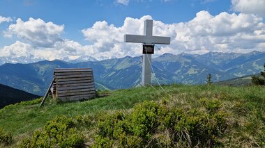 Gipfelkreuz Lochalmköpfl | © Sabine Hechenberger