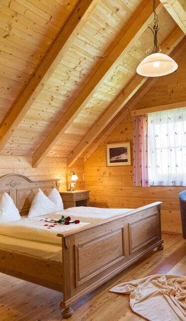 Schlafzimmer in der Hagan Lodge Altaussee