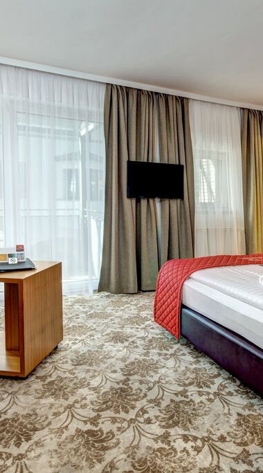 Schlafzimmer im AlpenParks Hotel Maria Alm